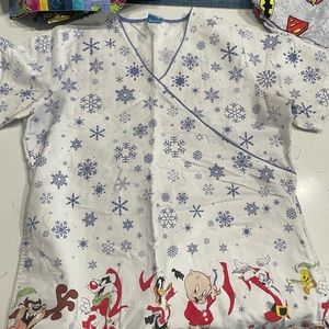 Pediatric scrub top
